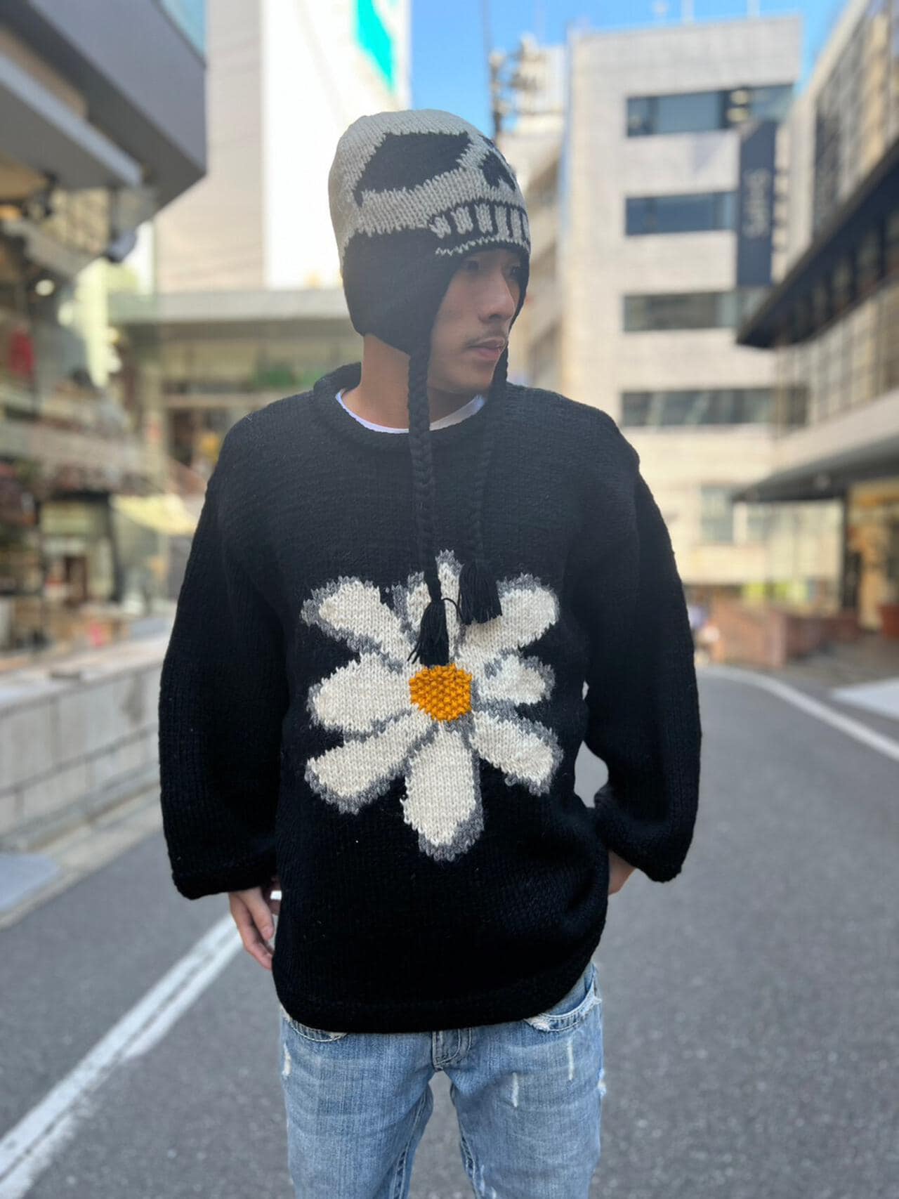 MacMahon Knitting Mills/マクマホンニッティングミルズ Roll Neck Knit-Flower