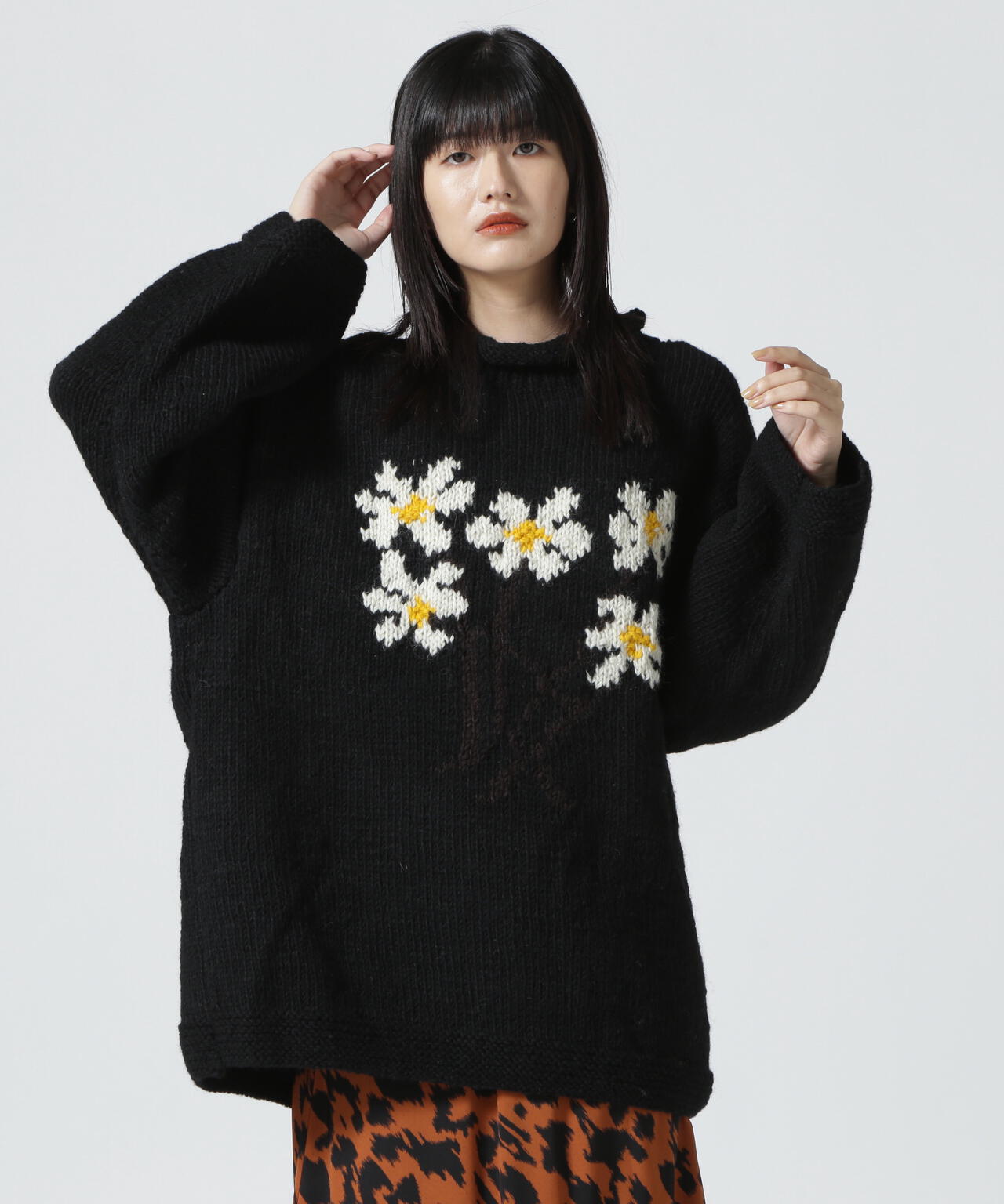 MacMahon Knitting Mills / Roll Neck Knit-5 Flower