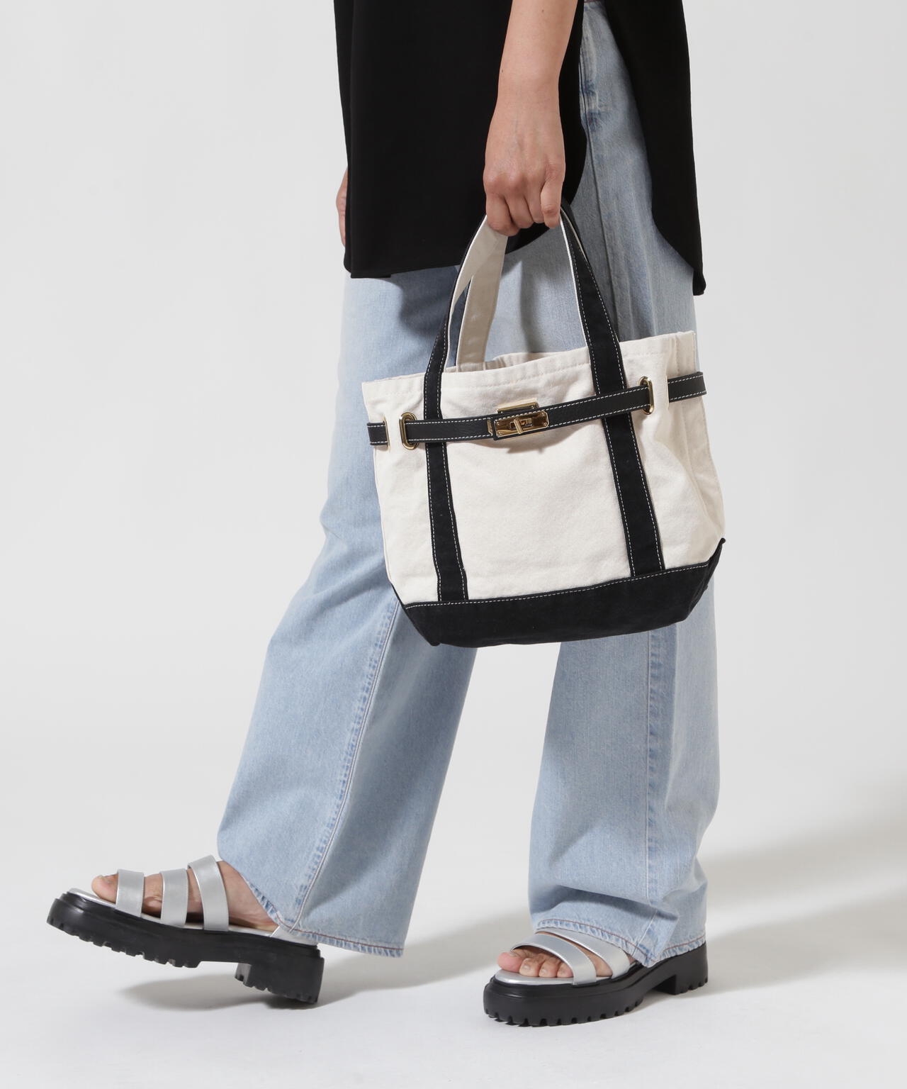 22856c52-c5c5-580d-86d6-8a5cdef6445c_Image