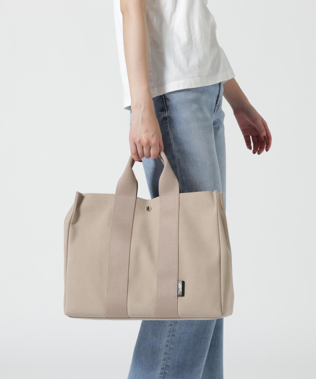 6e2c2dc4-3700-5de0-8375-3fc7f8f39f83_Image