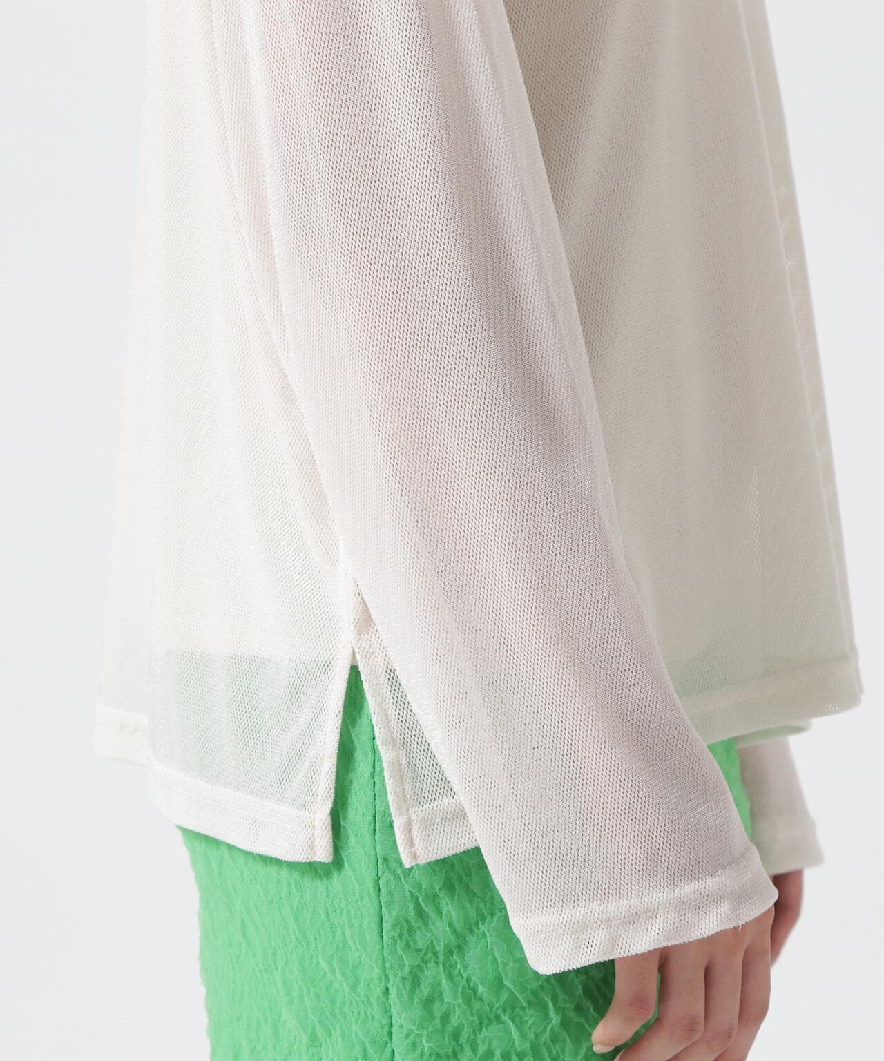 DROIT BELLO(ドロイトベロ)ベロアメッシュプルオーバー