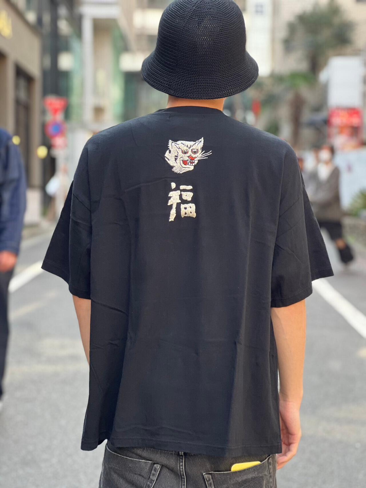 REMI RELIEF(レミレリーフ) 別注LW加工20/-天竺BIGサイズT(刺繍:福)