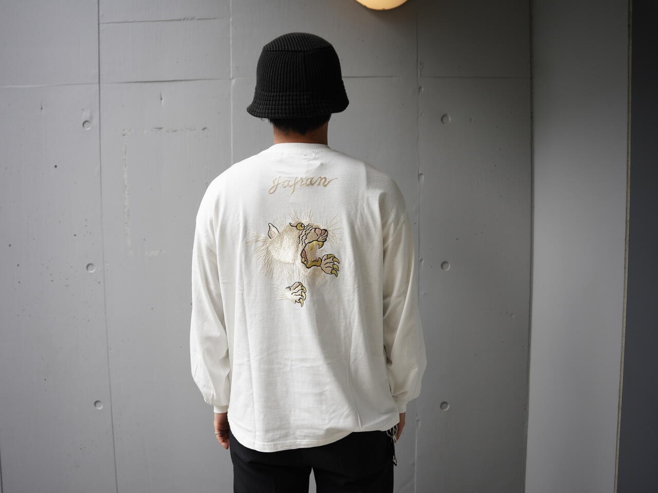 REMI RELIEF(レミレリーフ) 別注LW加工20/-天竺BIGサイズロンT(刺繍:虎)