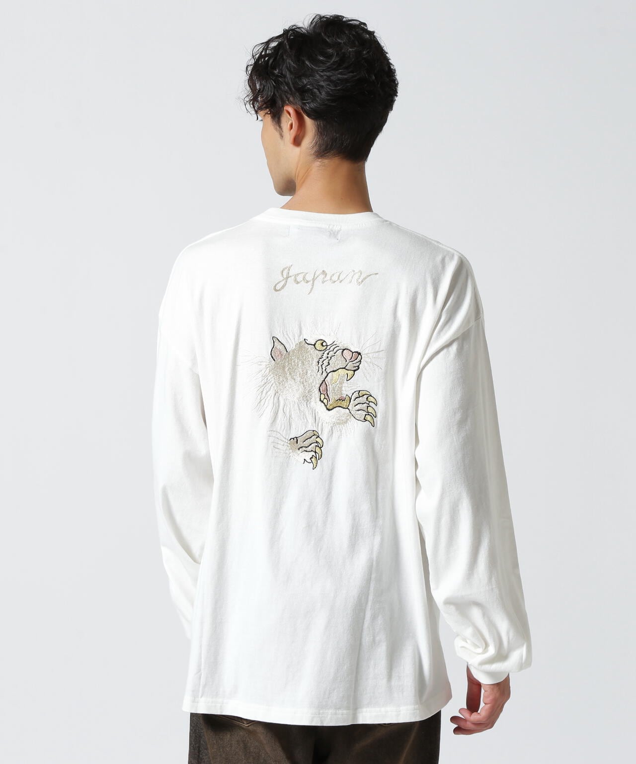 REMI RELIEF(レミレリーフ) 別注LW加工20/-天竺BIGサイズロンT(刺繍:虎)