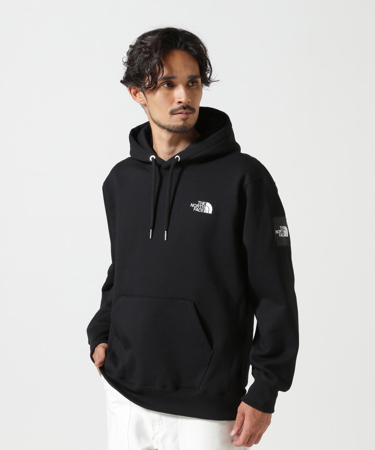 THE NORTH FACE (ザ・ノース・フェイス)スクエアロゴフーディ(ユニセックス)