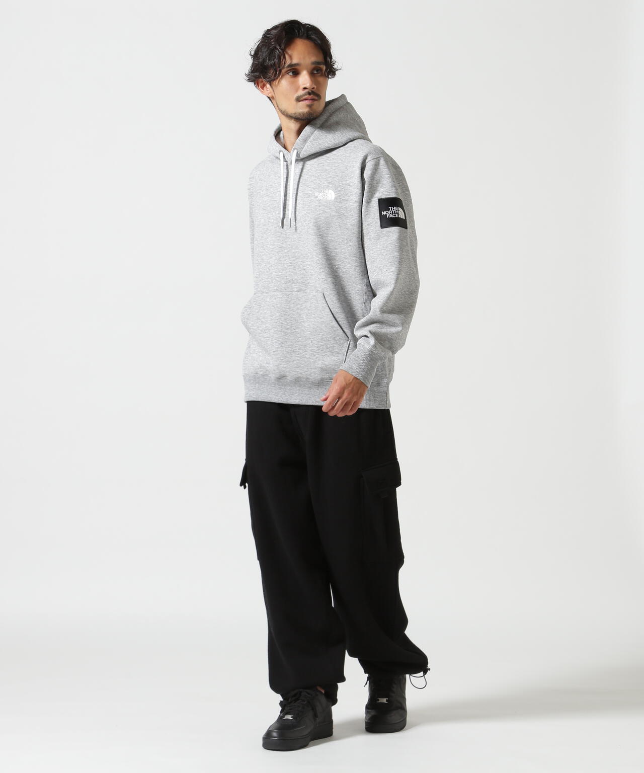 THE NORTH FACE (ザ・ノース・フェイス)スクエアロゴフーディ(ユニセックス)