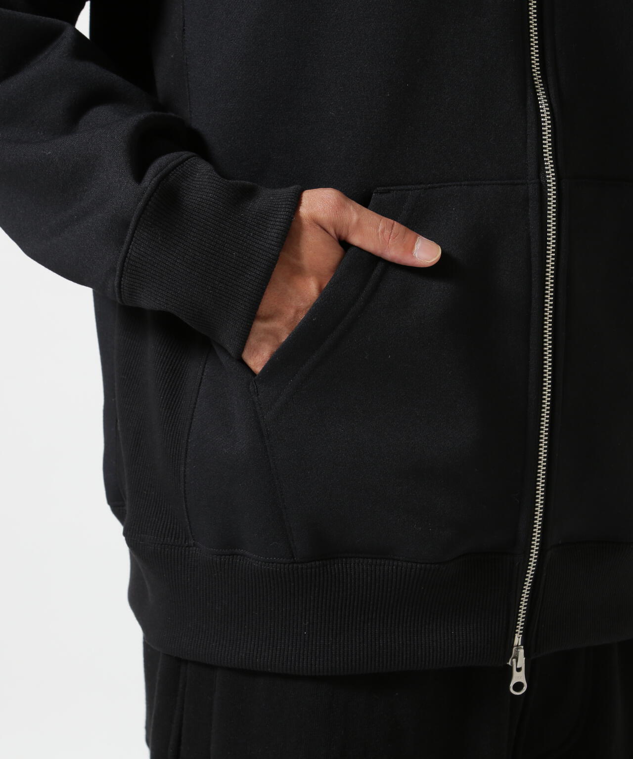 ceb50b18-0f46-52b1-ba62-83829ba6c6c6_Image