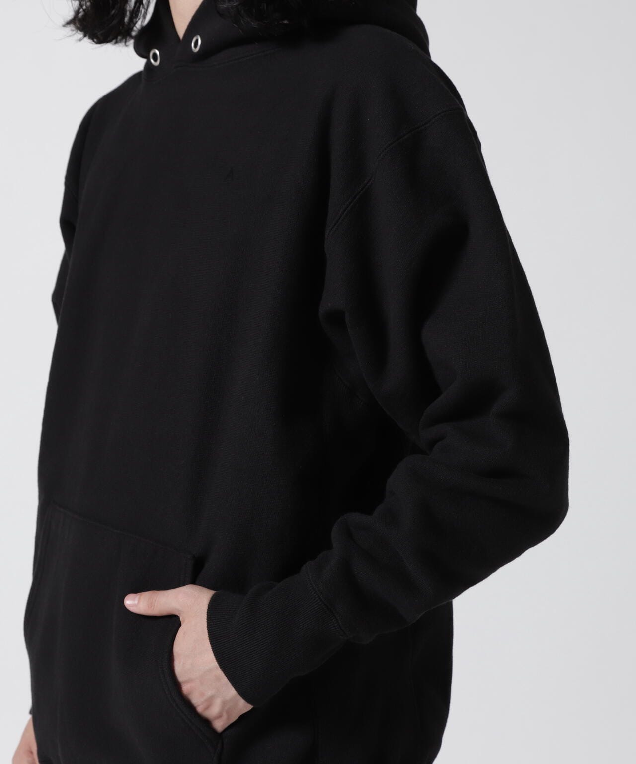 ATON (エイトン) GARMENT DYED URAKE HOODIE