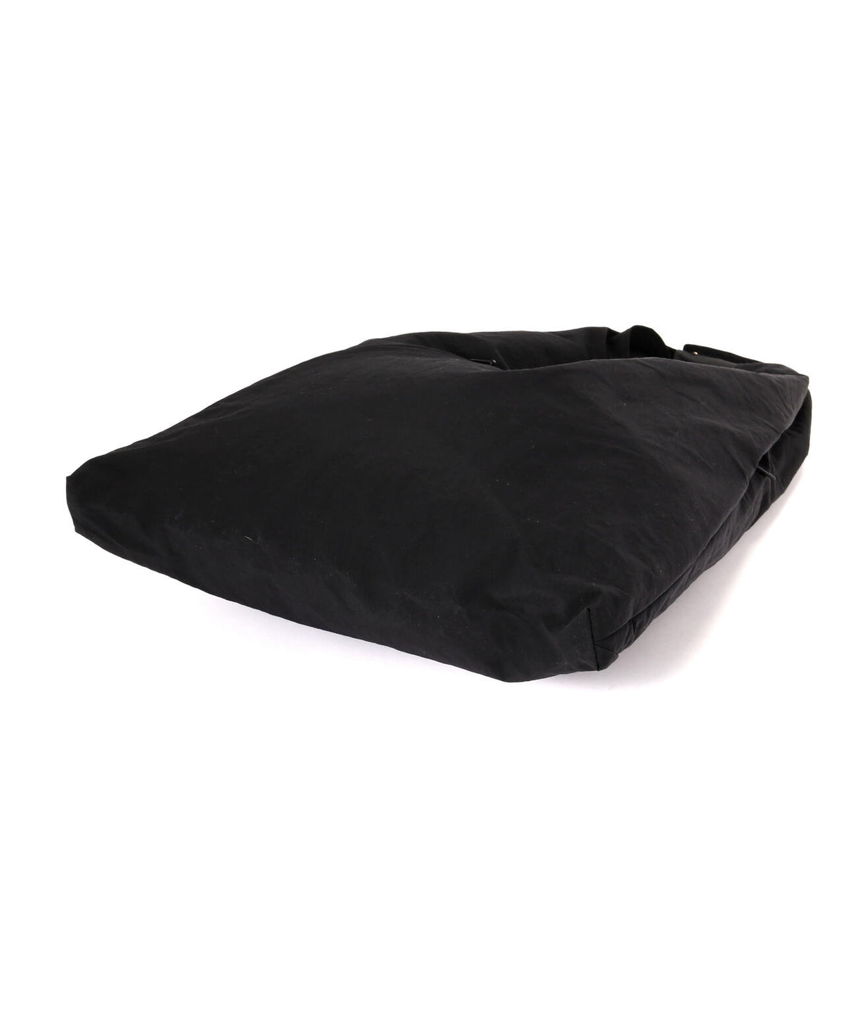 SLOW(スロウ)span nylon-triangle wrap bag-