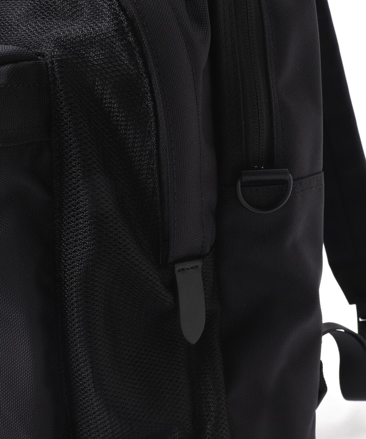 SLOW(スロウ)ballistic air -mesh day pack S-