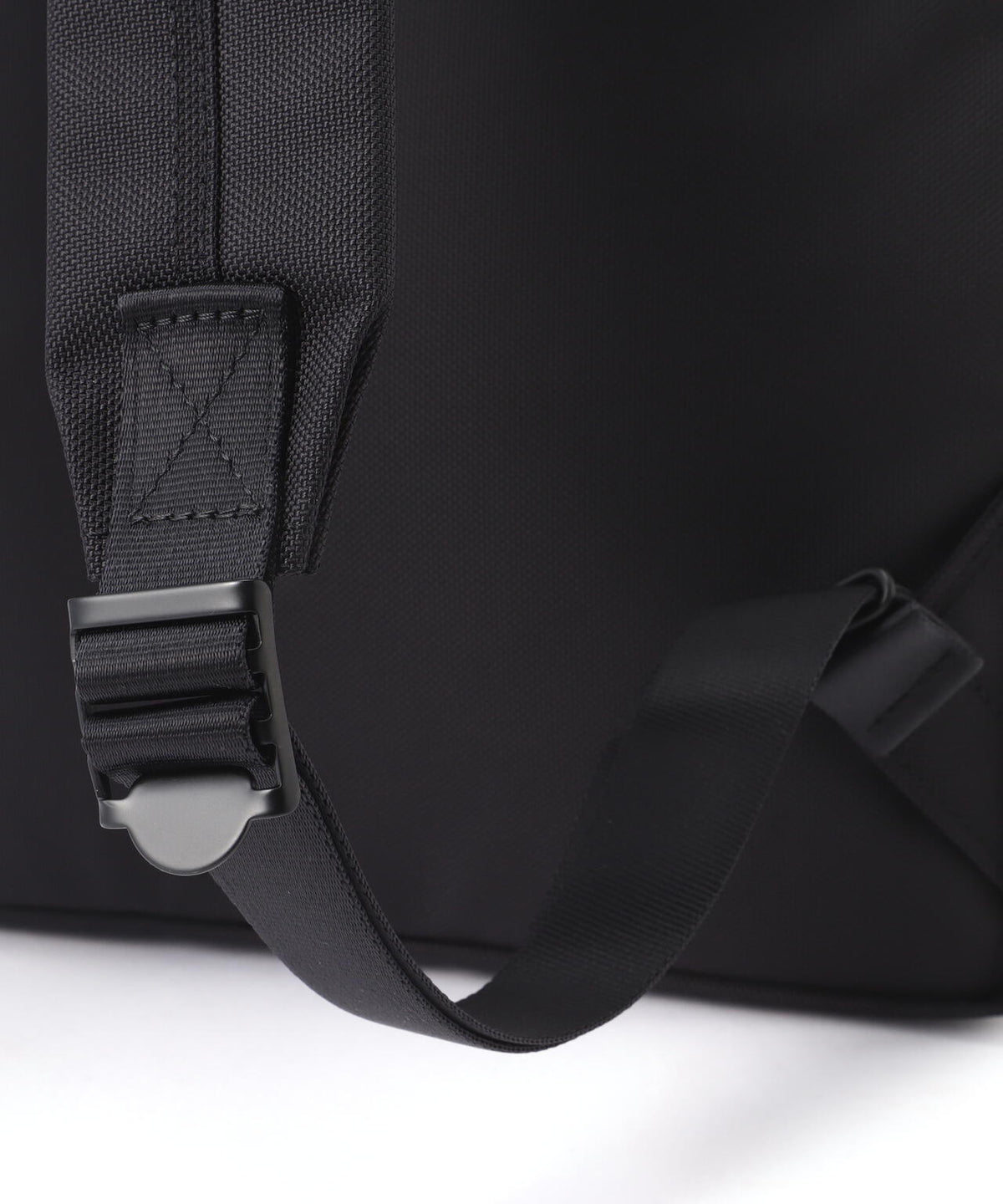 SLOW(スロウ)ballistic air -mesh day pack S-