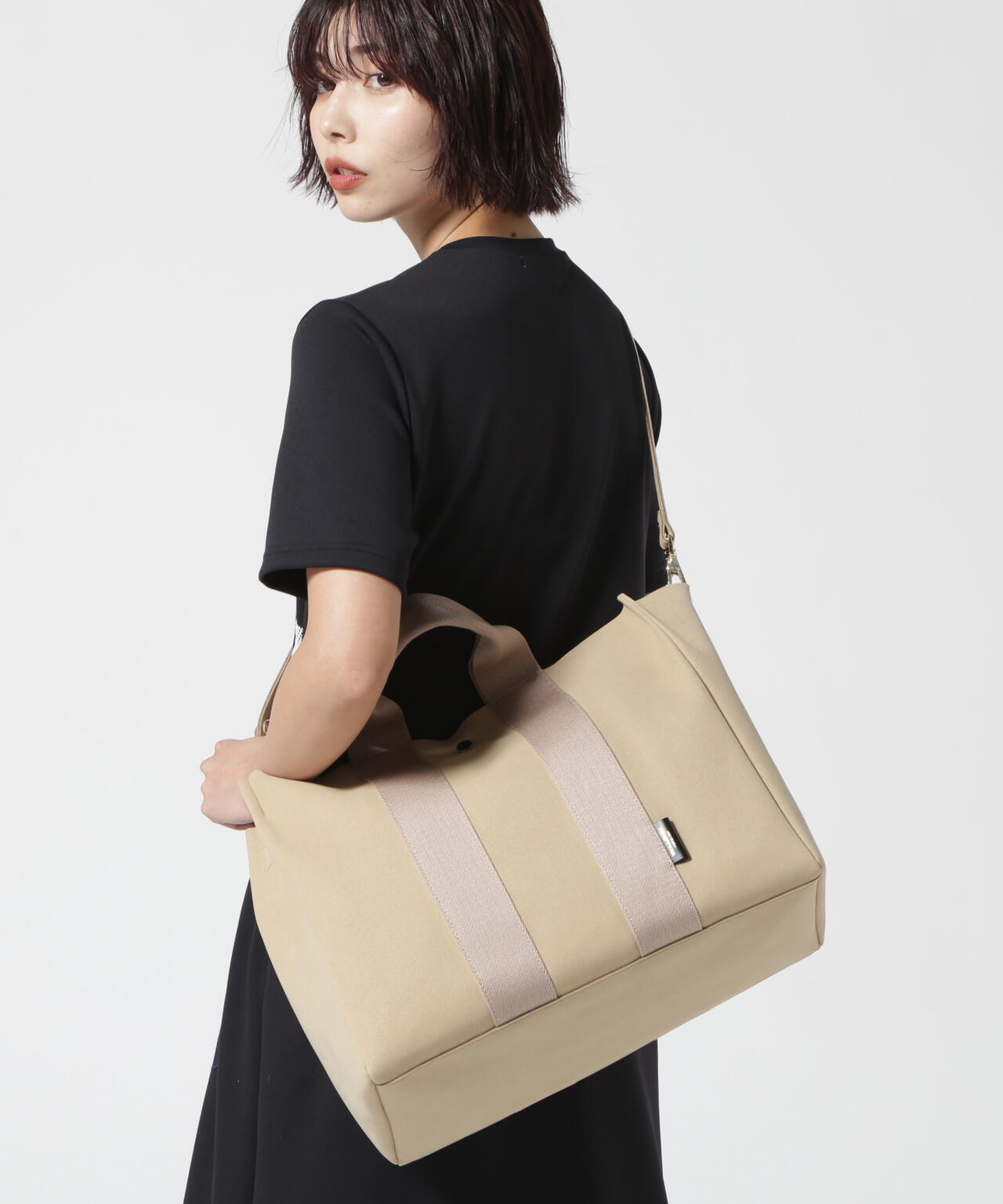 VIOLAd’ORO (ヴィオラドーロ) ショルダー付き大トート/エコスェード/v-2219