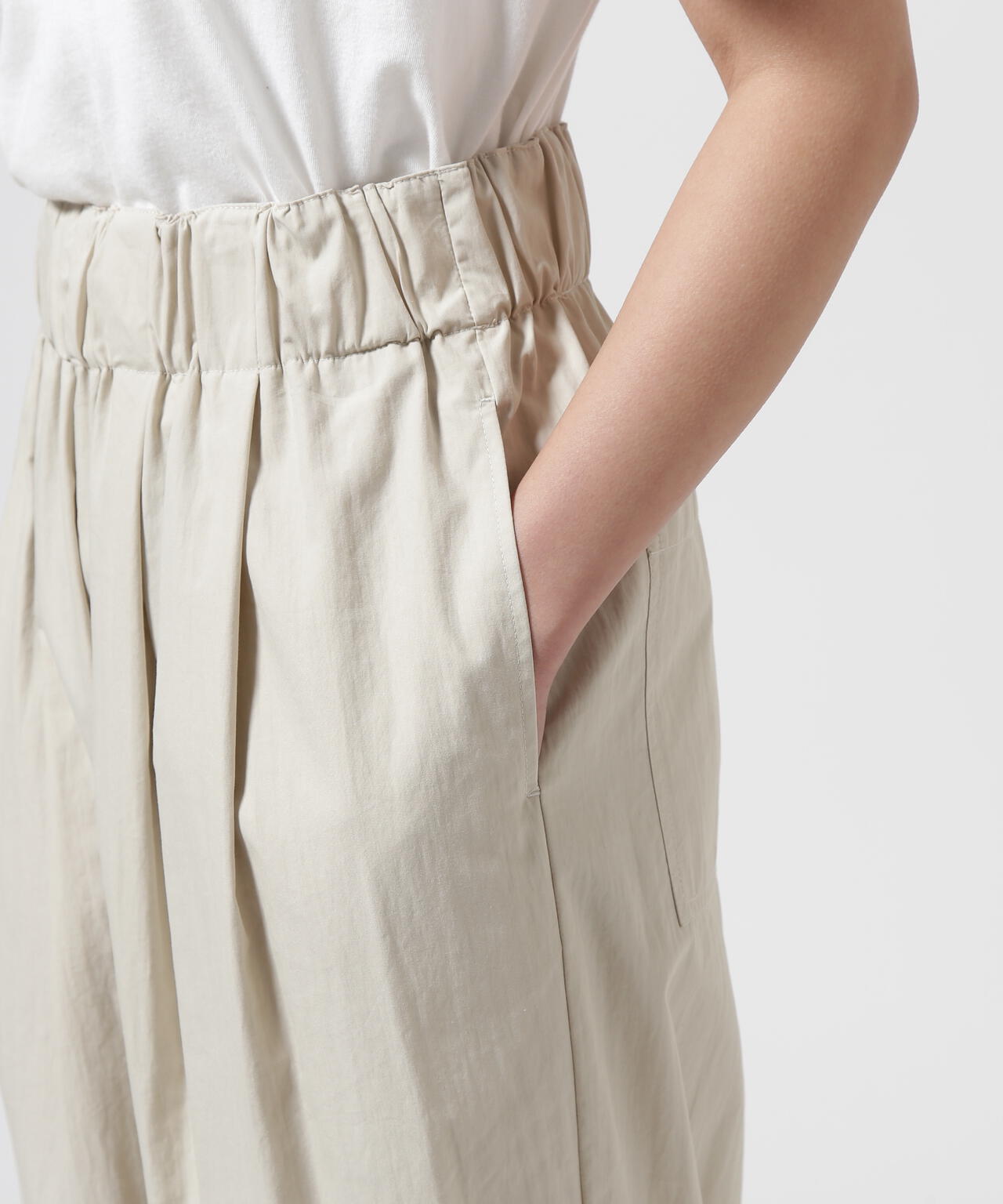 DROIT BELLO(ドロイトベロ)2Tuck Easy Pants