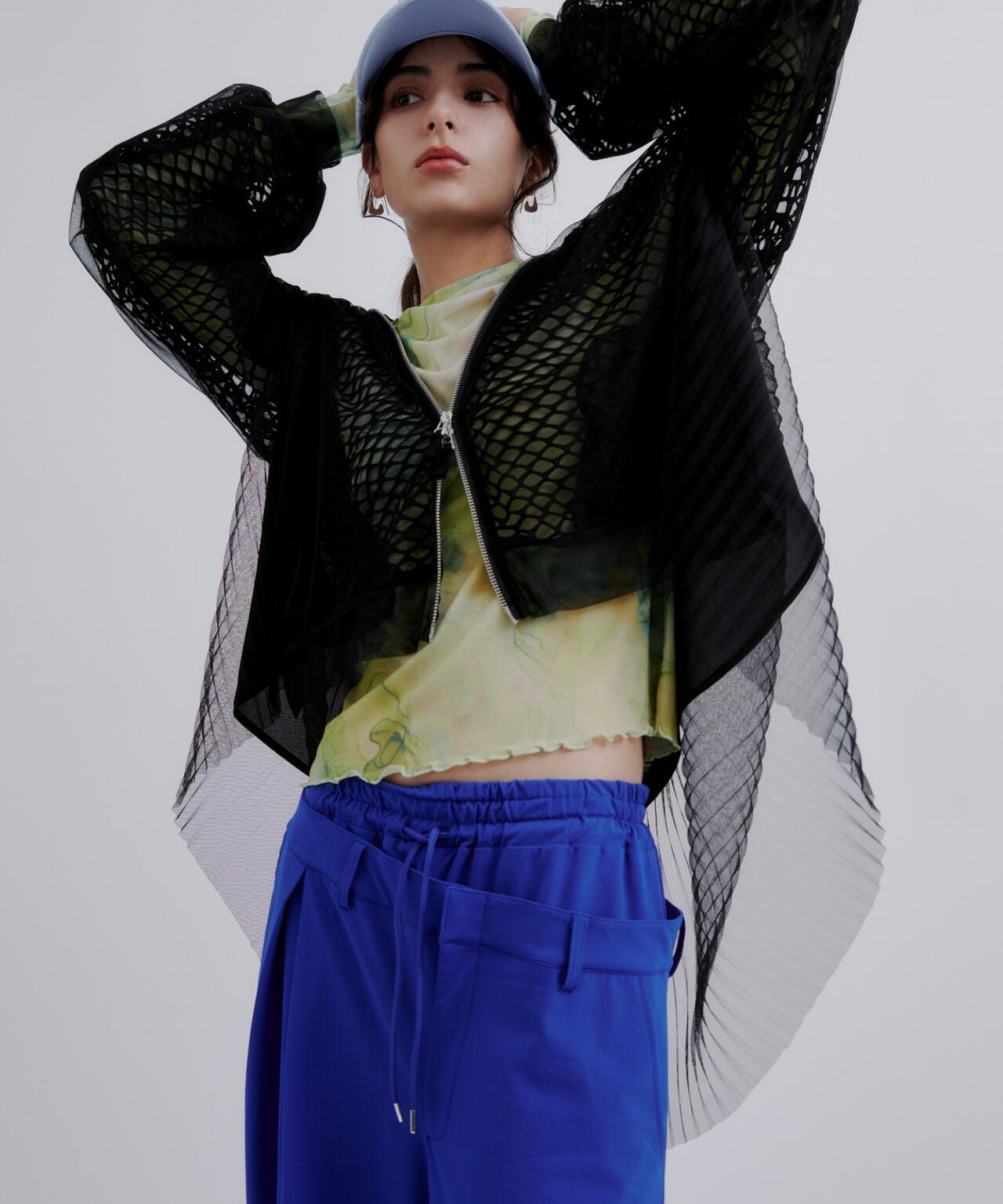 AULA AILA(アウラ アイラ)別注バックプリーツメッシュフーディ
