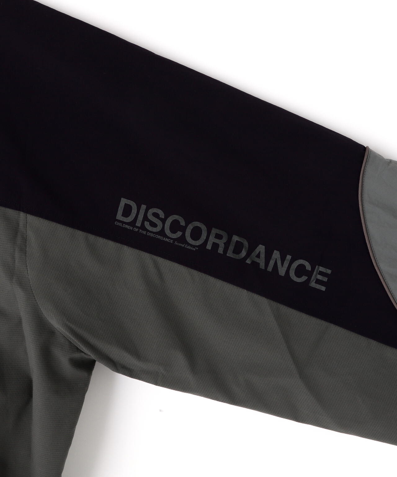 Children of the discordance / Second Edition / Track jkt