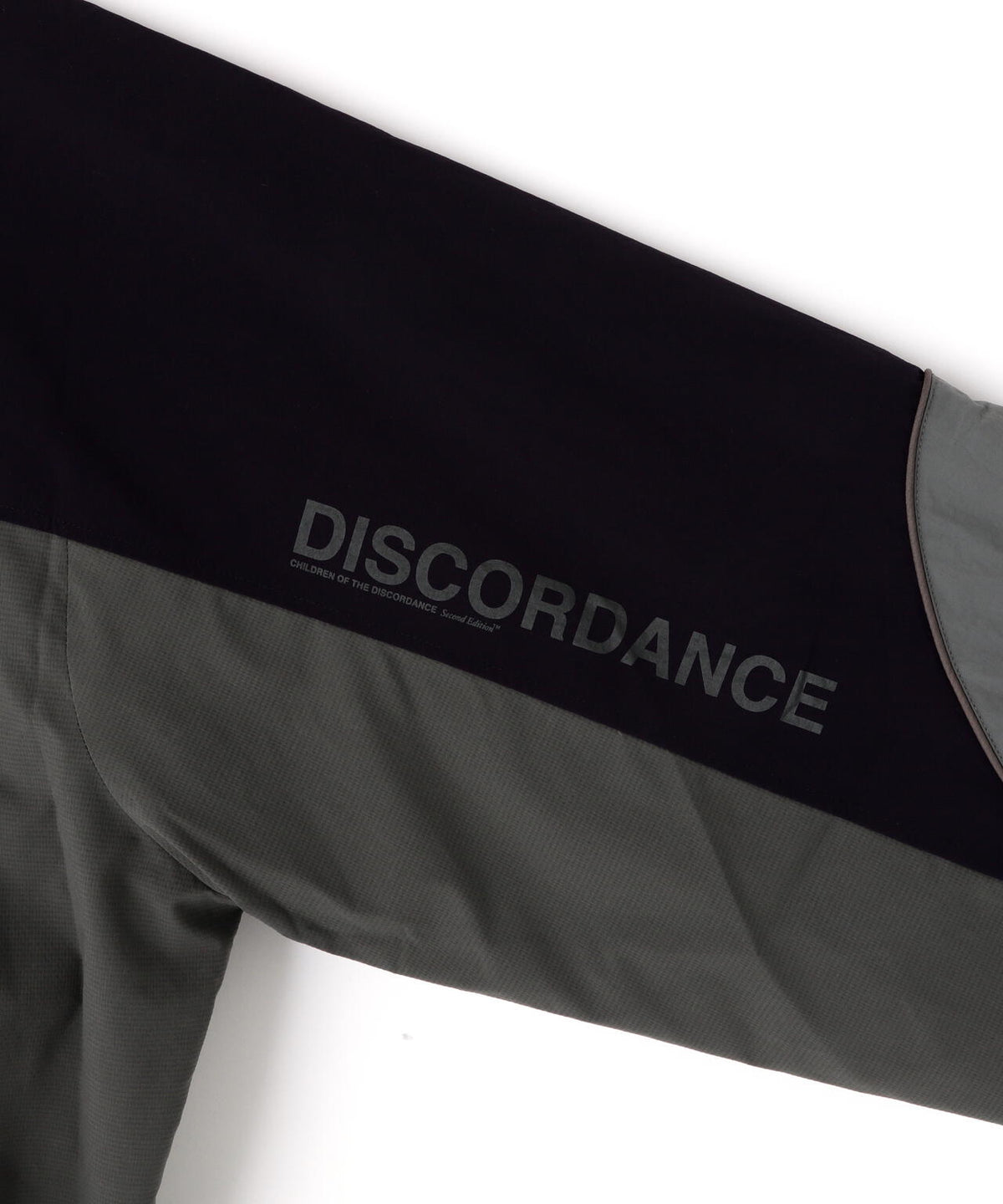 Children of the discordance / Second Edition / Track jkt