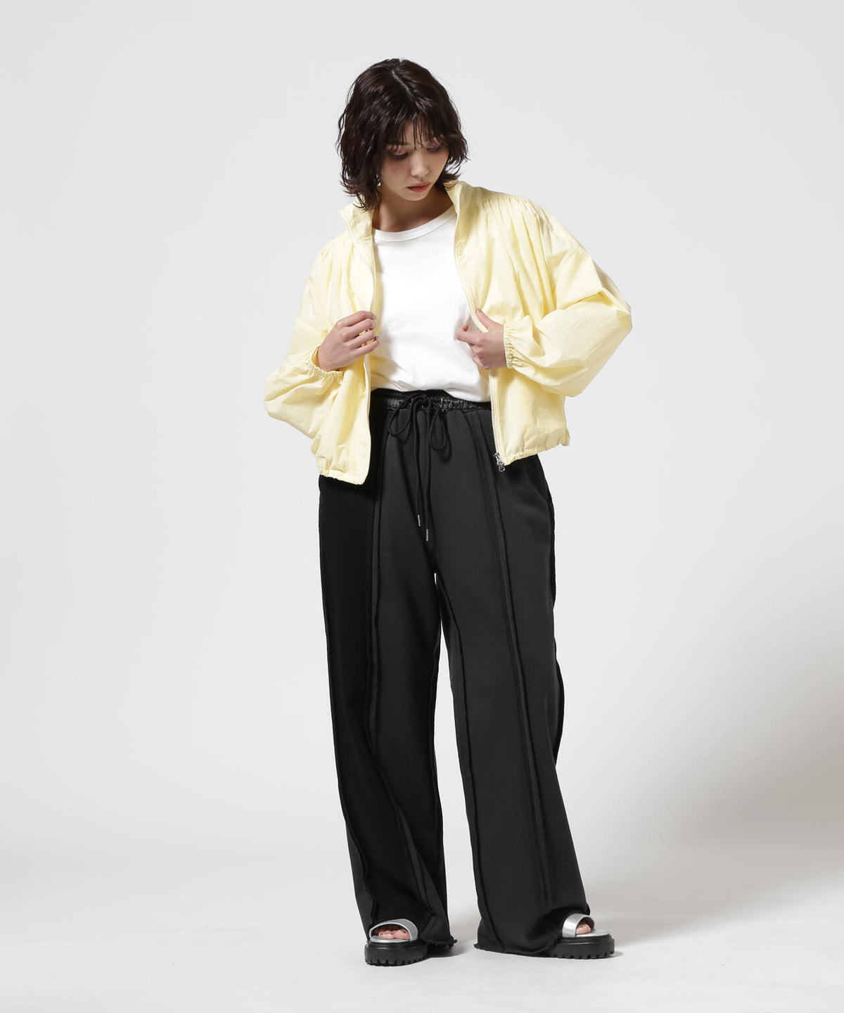 YENN(イエン) SUPER LIGHT BLOUSON
