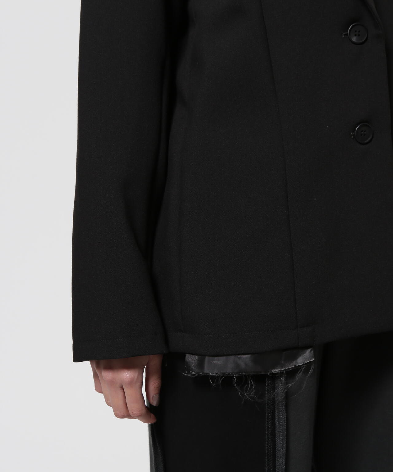 05de72db-6141-5bf4-aaa7-f4d6f9d1a8ff_Image