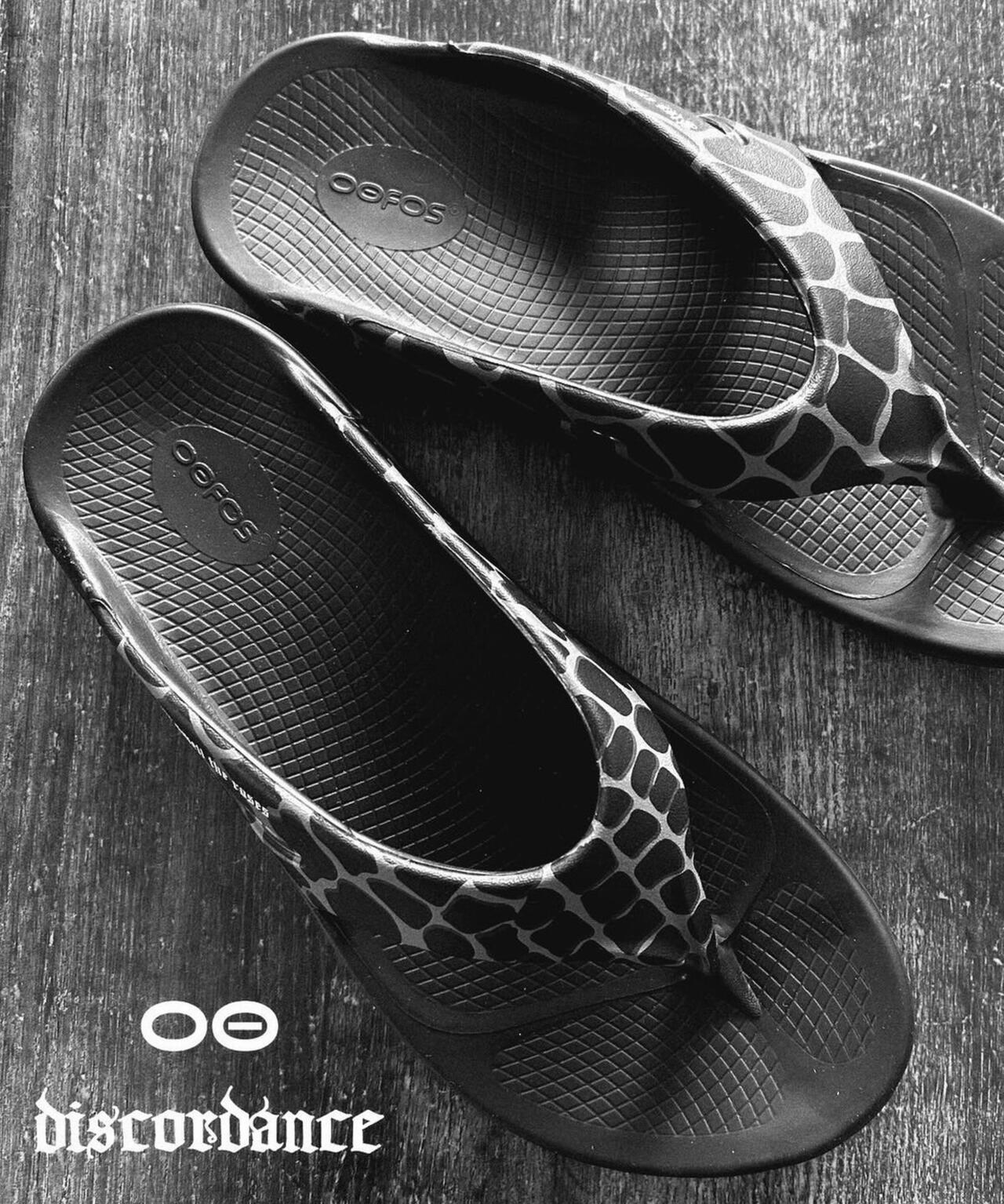 Children of the discordance x OOFOS / x OORIGINAL