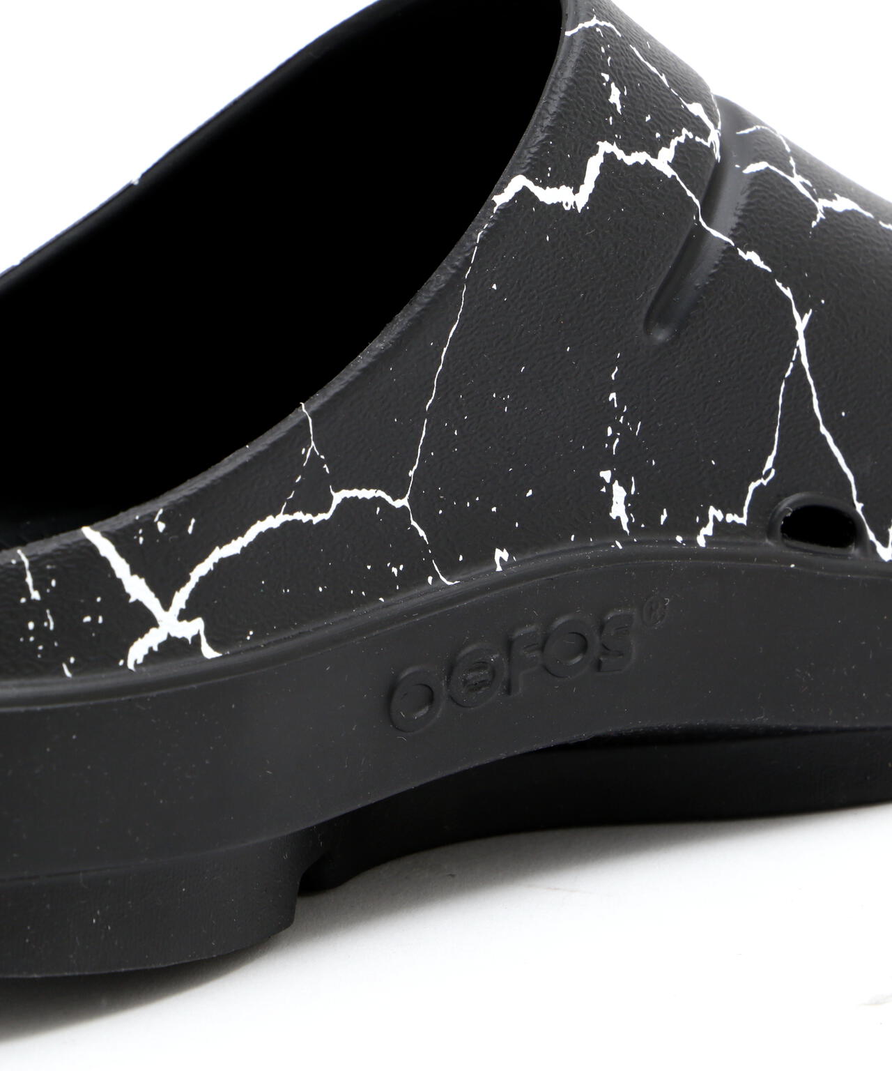 OOFOS x Children of the discordance / x OOcloog
