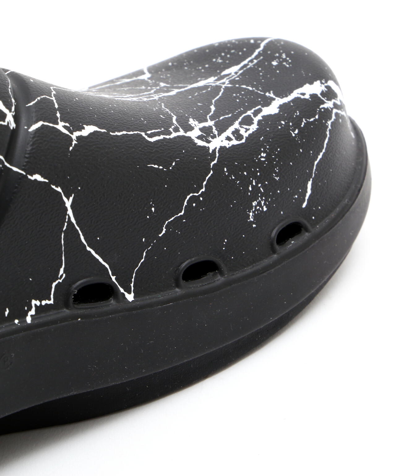 OOFOS x Children of the discordance / x OOcloog