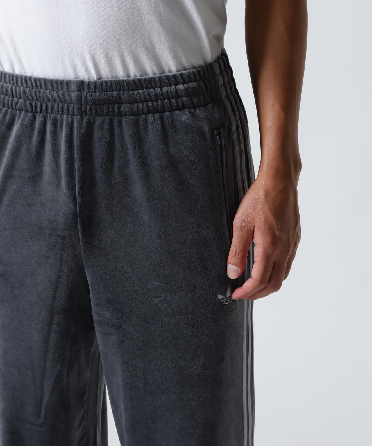 adidas(アディダス)VELOUR TRACK PANTFB TP ベロア トラックパンツ