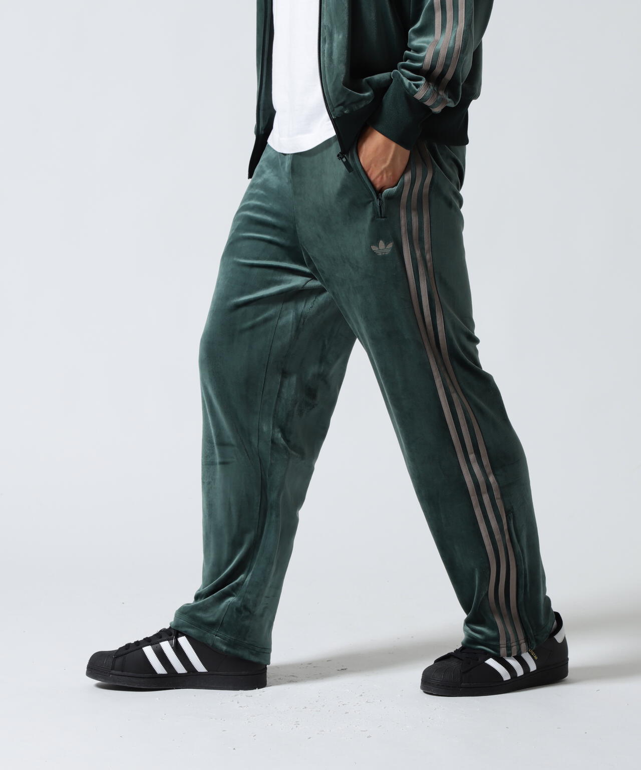 adidas(アディダス)VELOUR TRACK PANTFB TP ベロア トラックパンツ