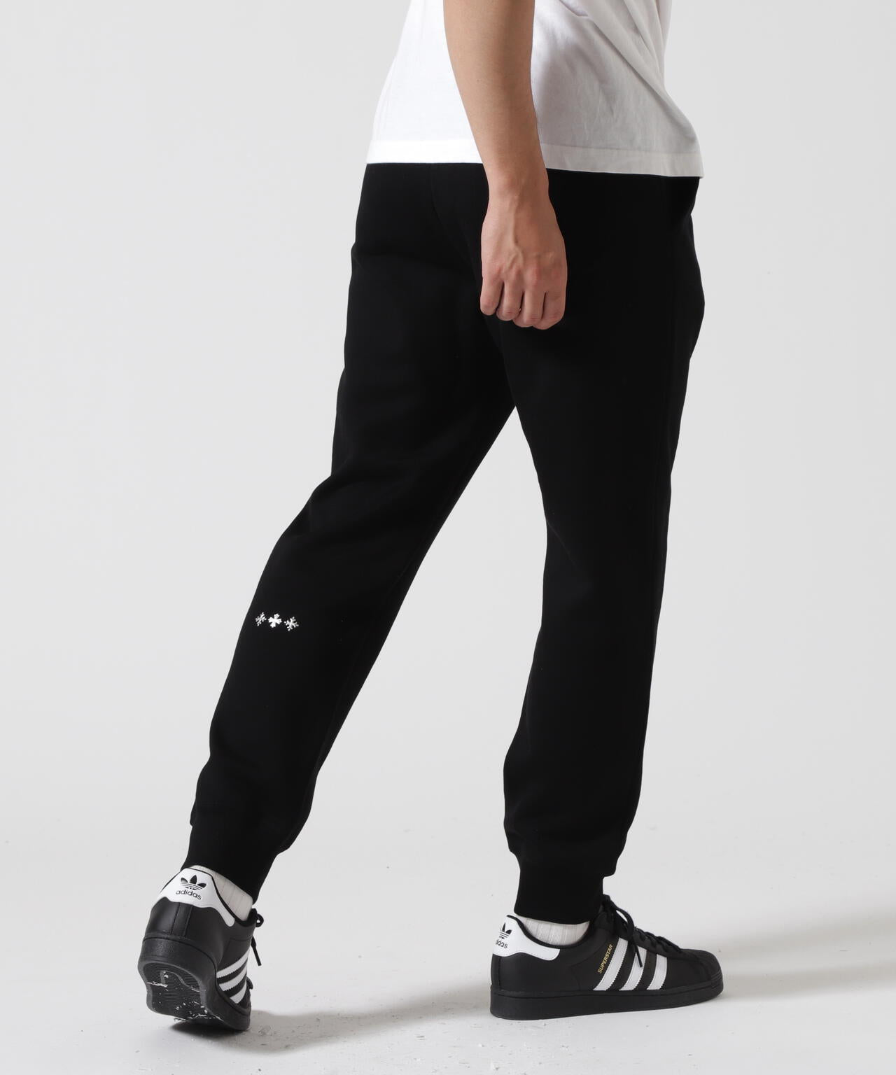 f4d21e04-6946-5a90-8061-f2a353016455_Image