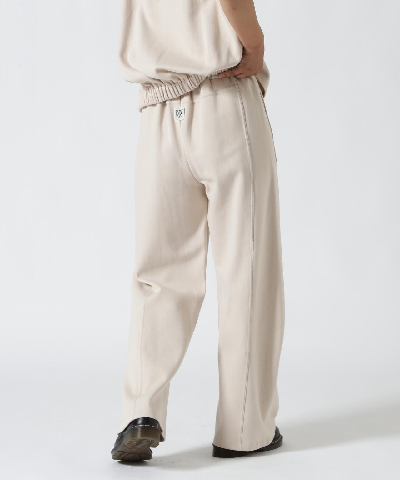 YENN(イエン)KNEE TUCK SWEAT PT /Y253-31078