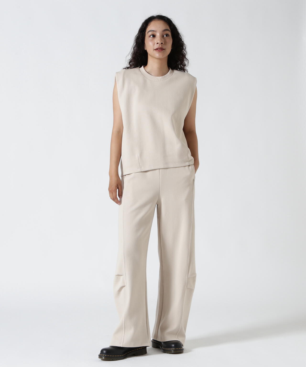 YENN(イエン)KNEE TUCK SWEAT PT /Y253-31078