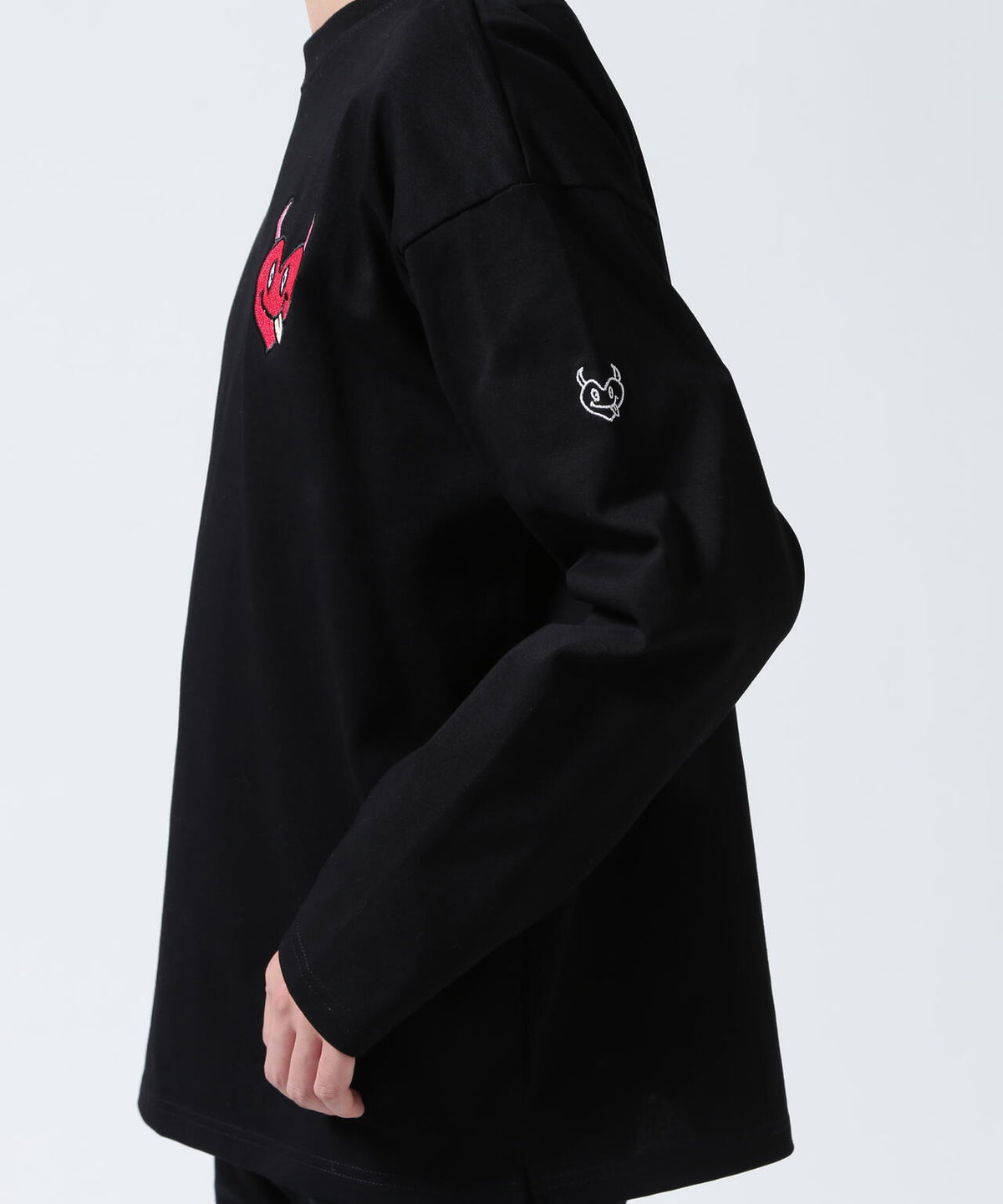 maxsix(マックスシックス)SINGLE HERT L/S TEE