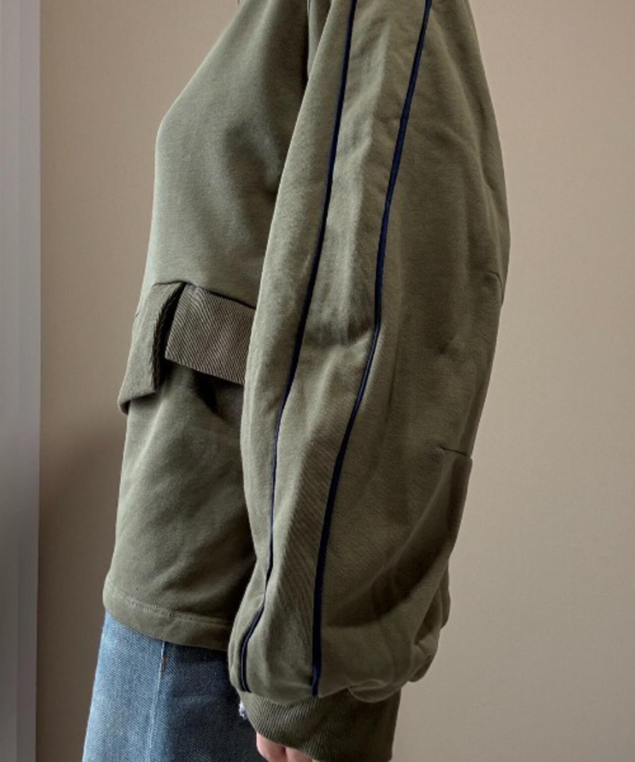 AULA AILA(アウラ アイラ)別注パイピングプルオーバー