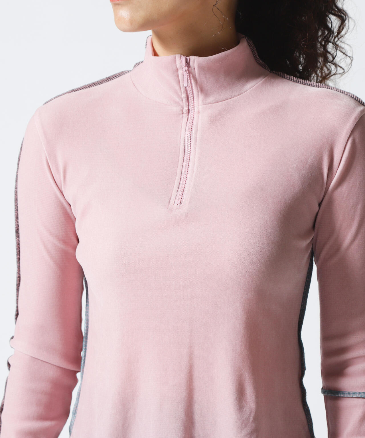 AULA AILA(アウラ アイラ)別注ハイネックベロアTOPS