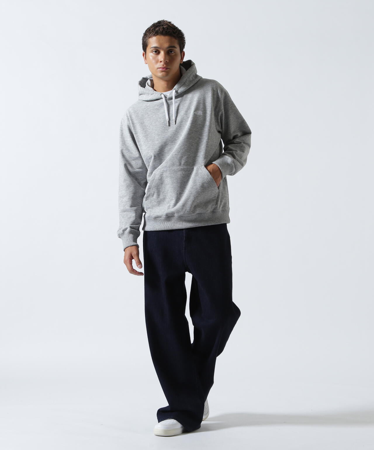 THE NORTH FACE (ザ・ノース・フェイス)Small Logo heather Sweat Hoodie