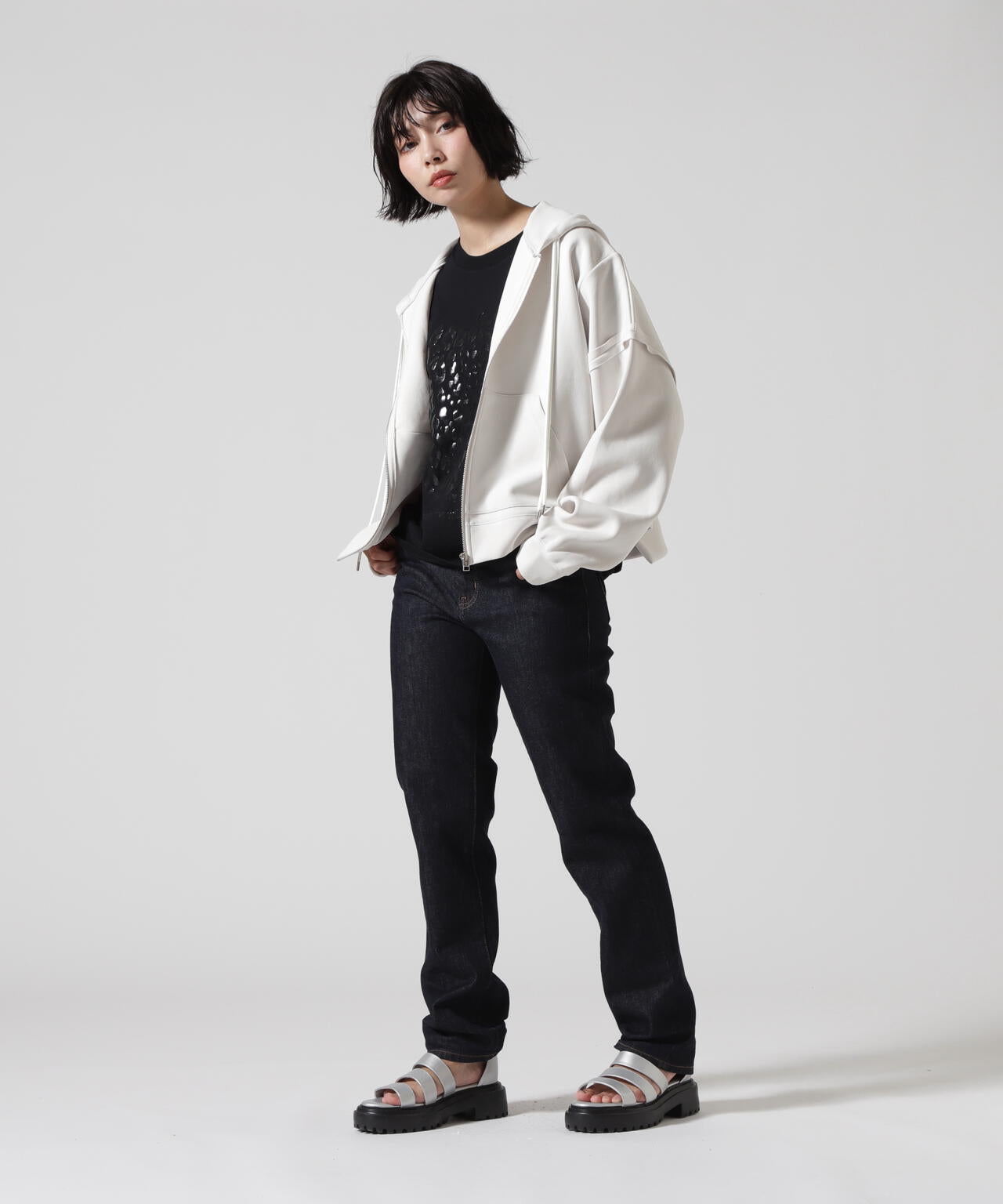 CASANE(カサネ)ダブルコードZIPパーカー