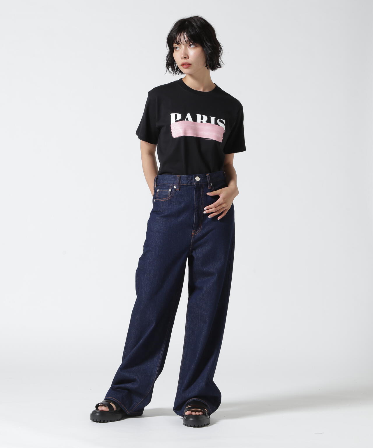 DROIT BELLO(ドロイトベロ)ピンクブラッシュPARIS Tシャツ