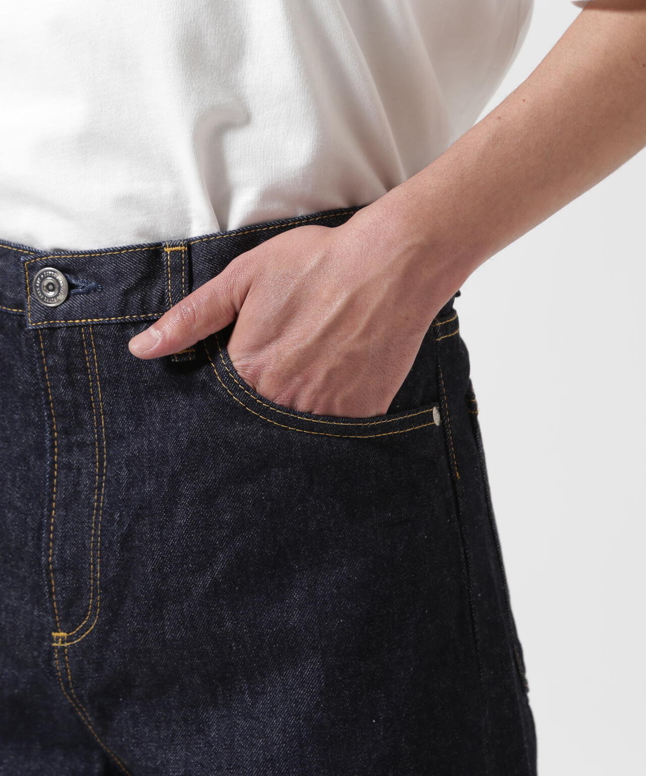 ab9448eb-1de1-5ebf-af26-b1b2e2d0b3d8_Image