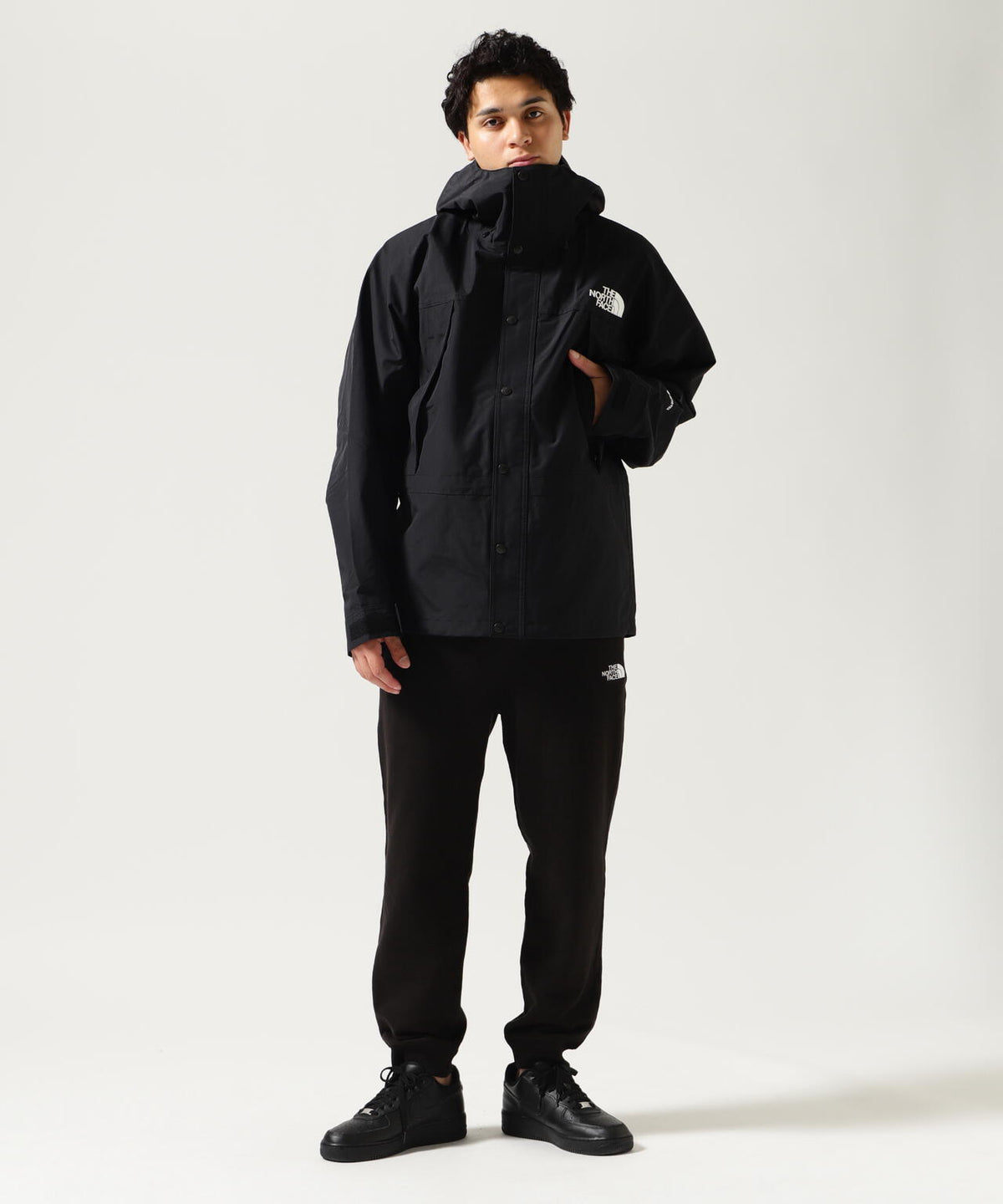THE NORTH FACE / Mountain Light Jacket NP62450