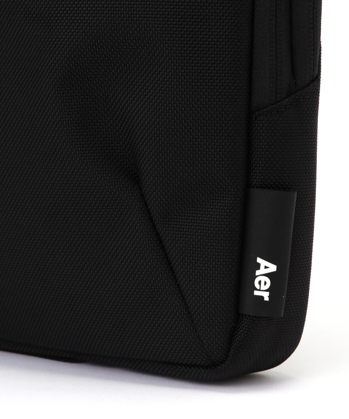 Aer(エアー)Tech Folio 16" Black AER-21025