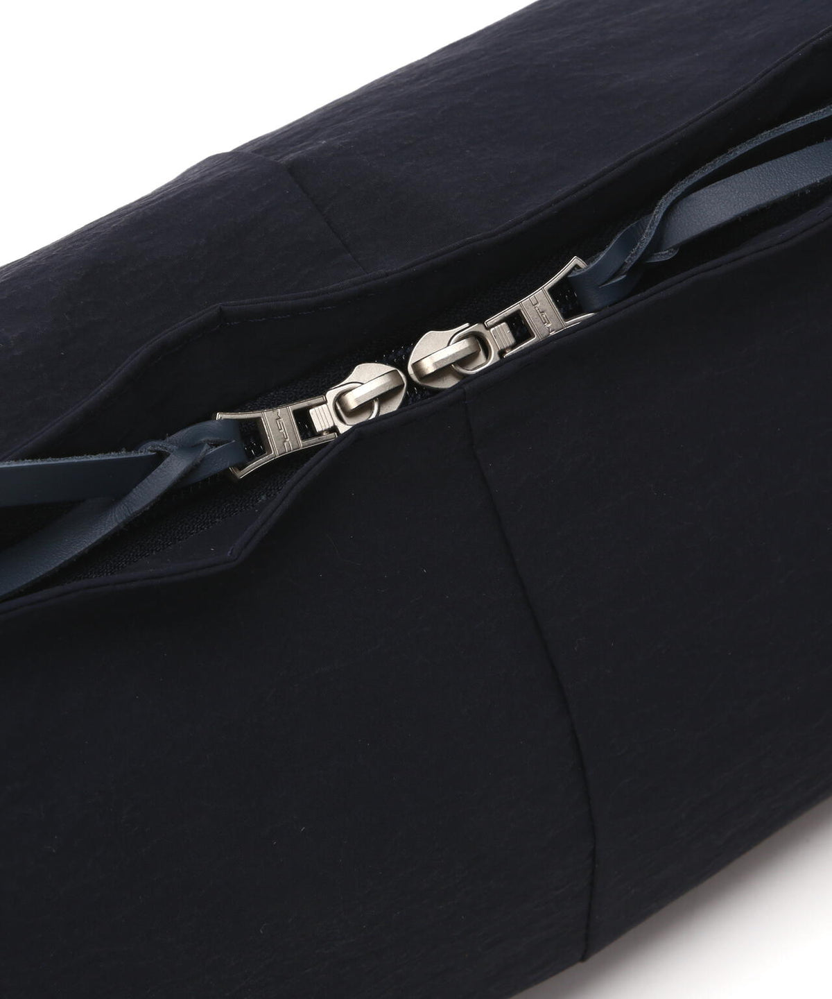 master-piece(マスターピース)Sash スリングバッグ L No.03050