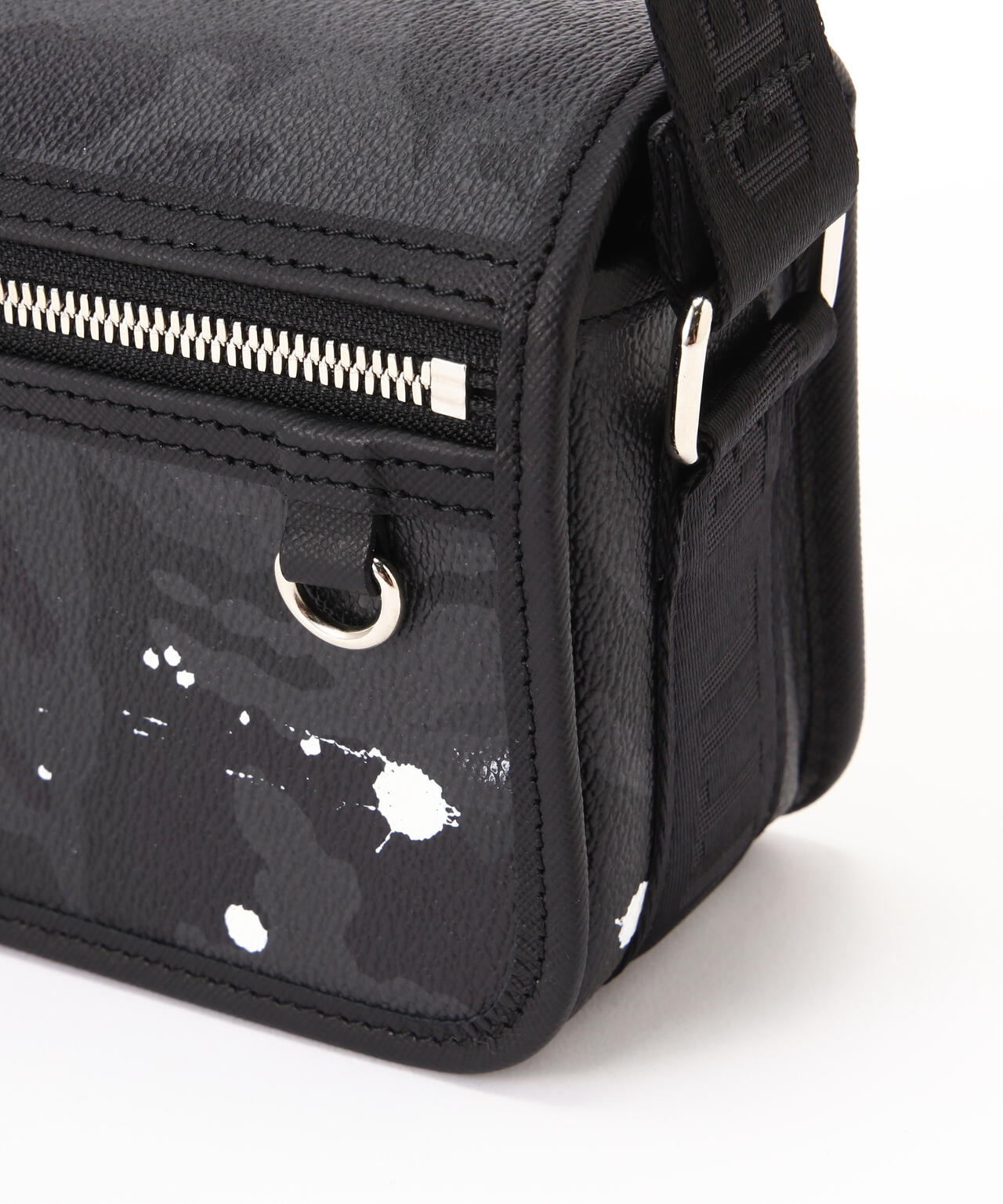 GENTIL BANDIT(ジャンティバンティ)スモールクロスボディ