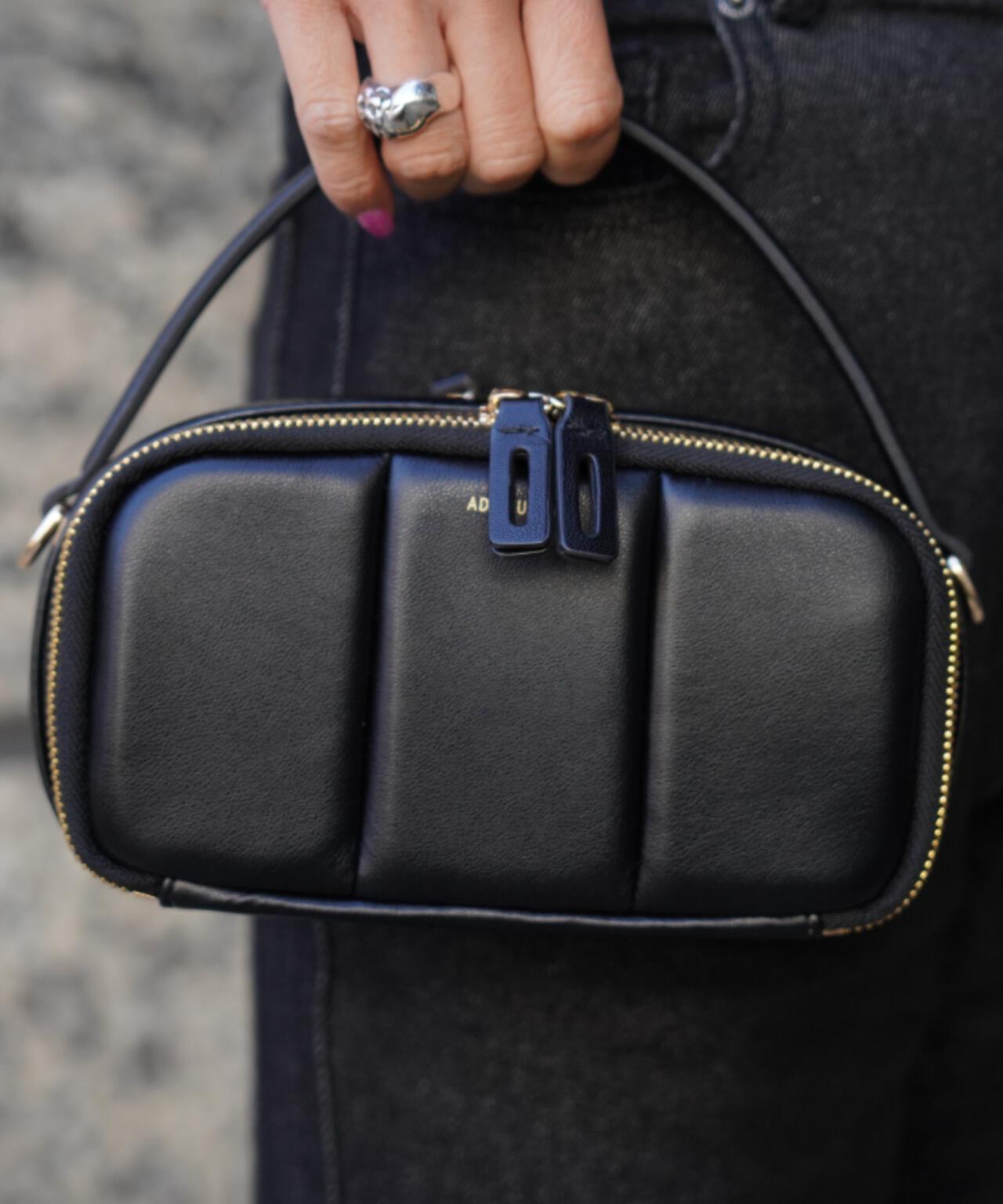 ab60d80a-6137-5460-bc08-3007fe9f3383_Image