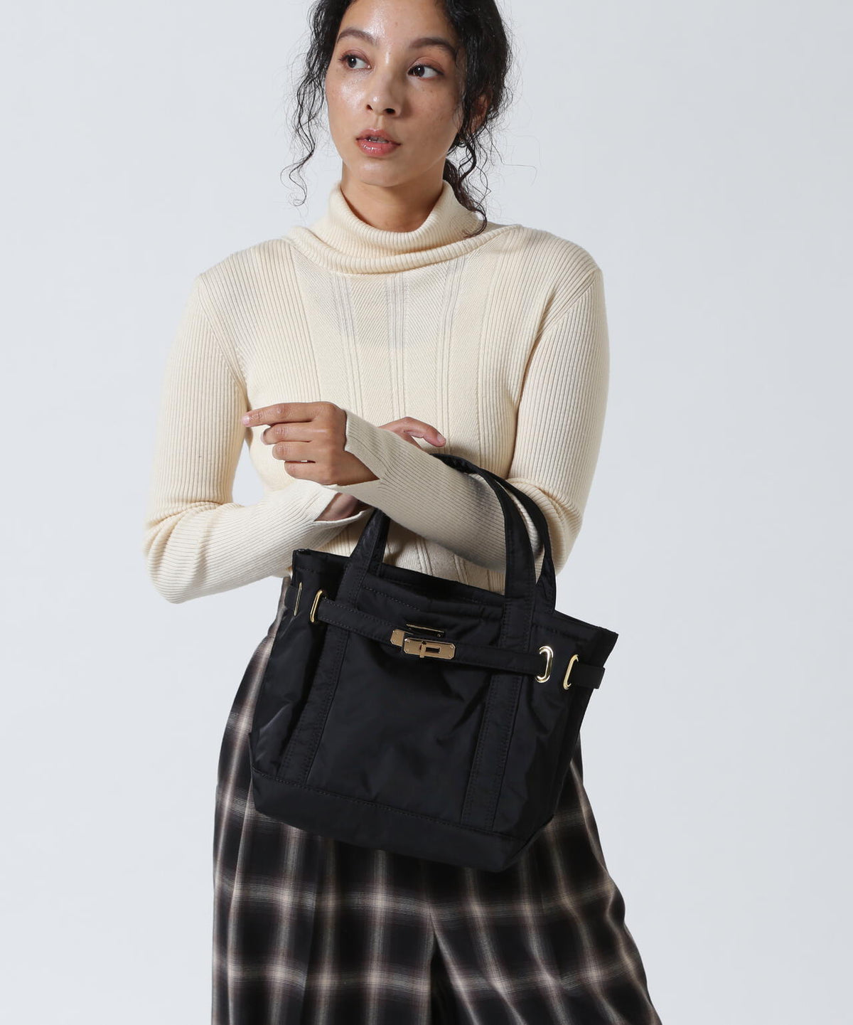 SITA PARANTICA(シータ パランティカ)BONDED POLYESTER TWILLTOTE