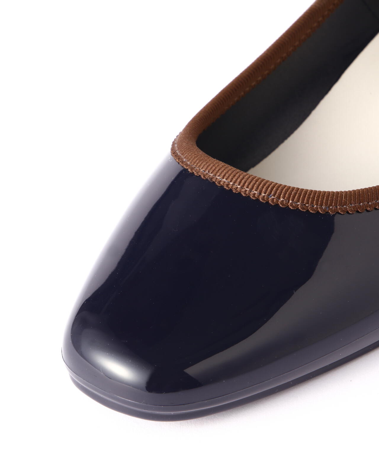 0d9d3a3a-d0e1-53f9-a907-8bd8afc24650_Image