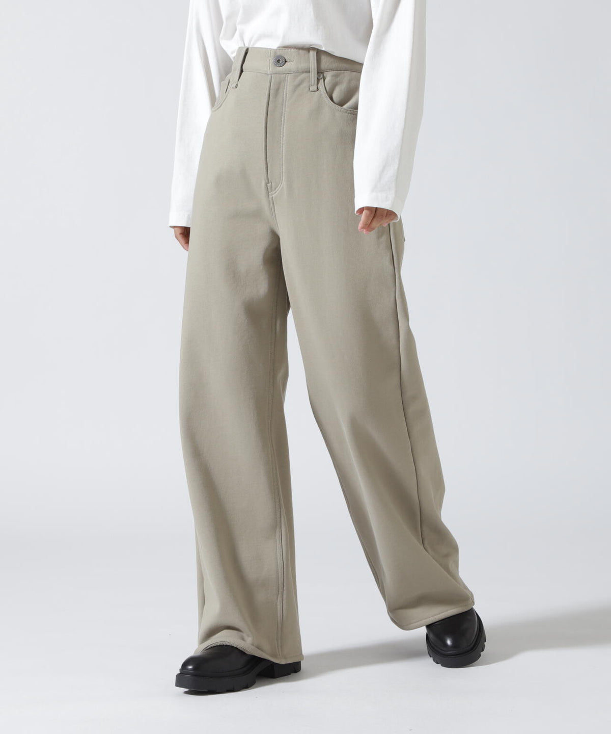 Height:166cm Chest: 81cm Waist: 63cm 着用サイズ:23