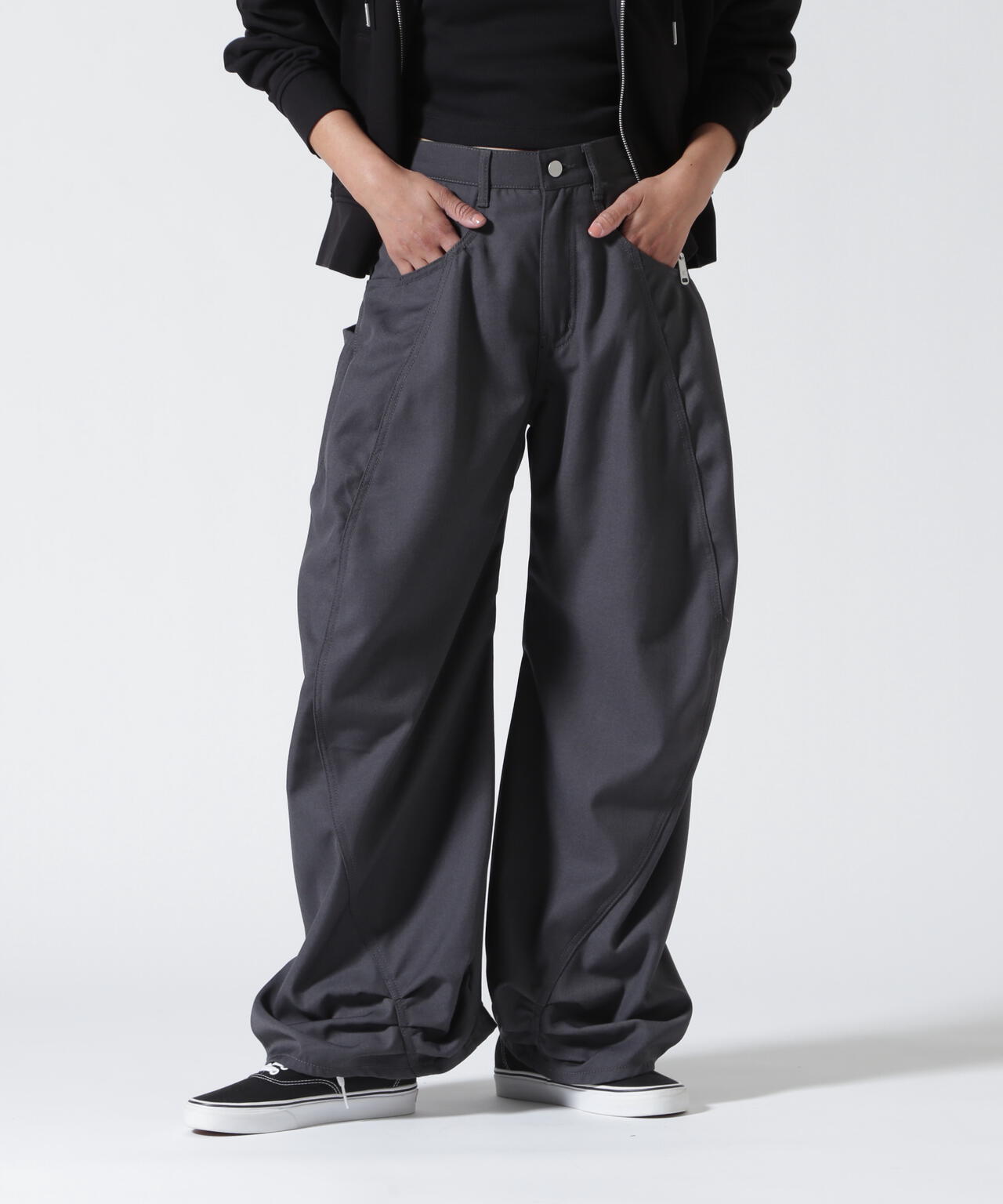 Knuth Marf(クヌースマーフ)tuck design denim pants