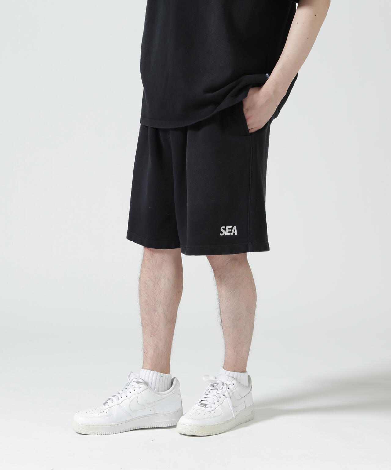 WIND AND SEA(ウィンダンシー)SULFUR DYEING LOGO HALF PANTS