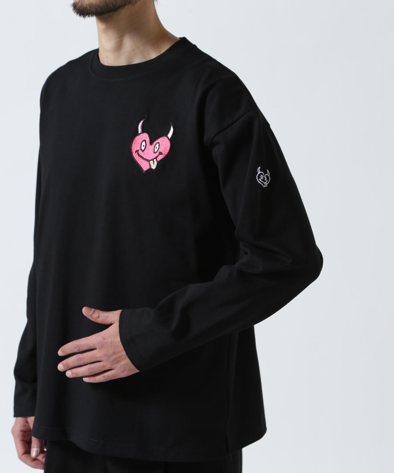 maxsix(マックスシックス)SINGLE HERT L/S TEE
