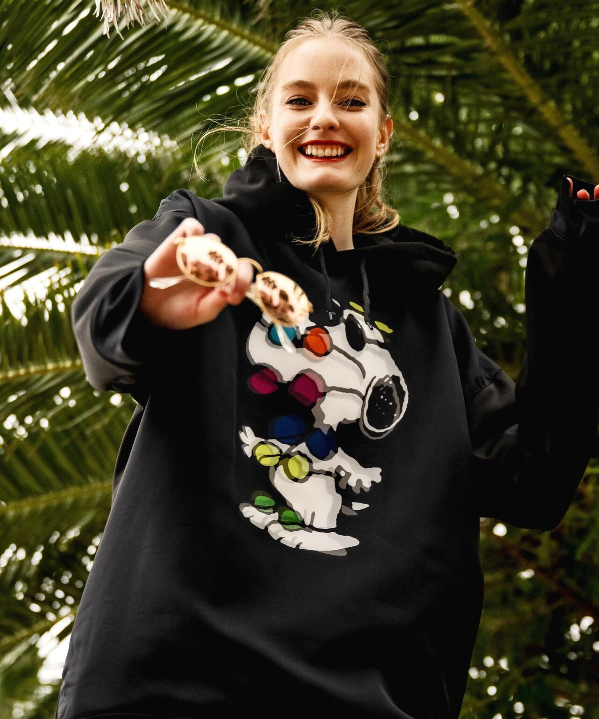 maxsix(マックスシックス)SUNGLASS SNOOPY PARKA 3D パーカー
