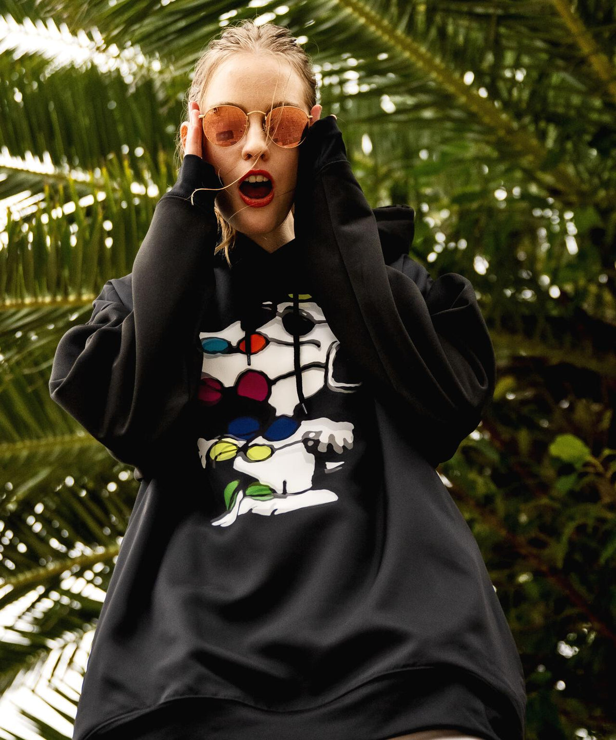 maxsix(マックスシックス)SUNGLASS SNOOPY PARKA 3D パーカー